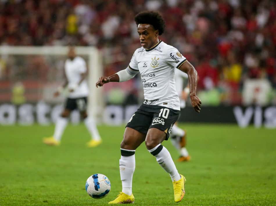 Após deixar o Corinthians, Willian tem negociação com Fulham travada e avalia outras ofertas