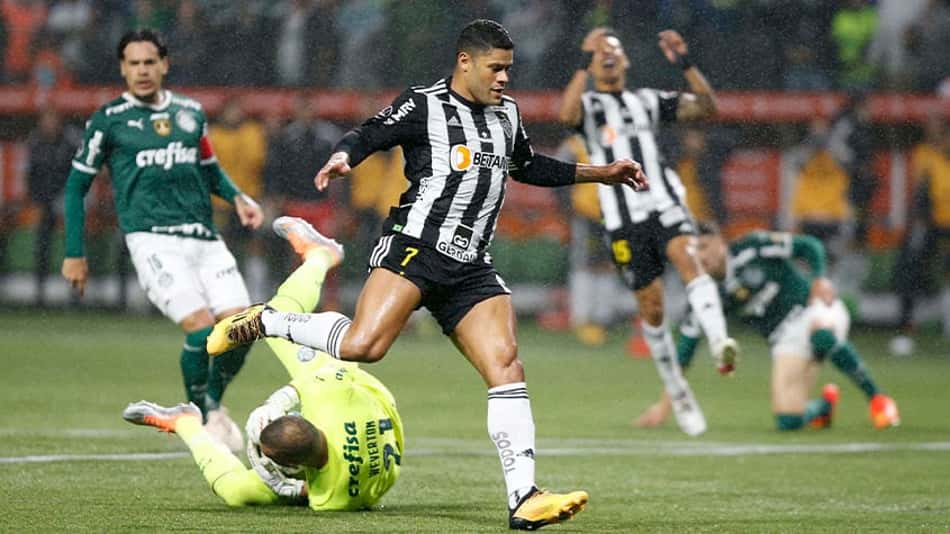 Após eliminação na Libertadores, Hulk critica a imprensa e desabafa: 'Não somos uns merdas'