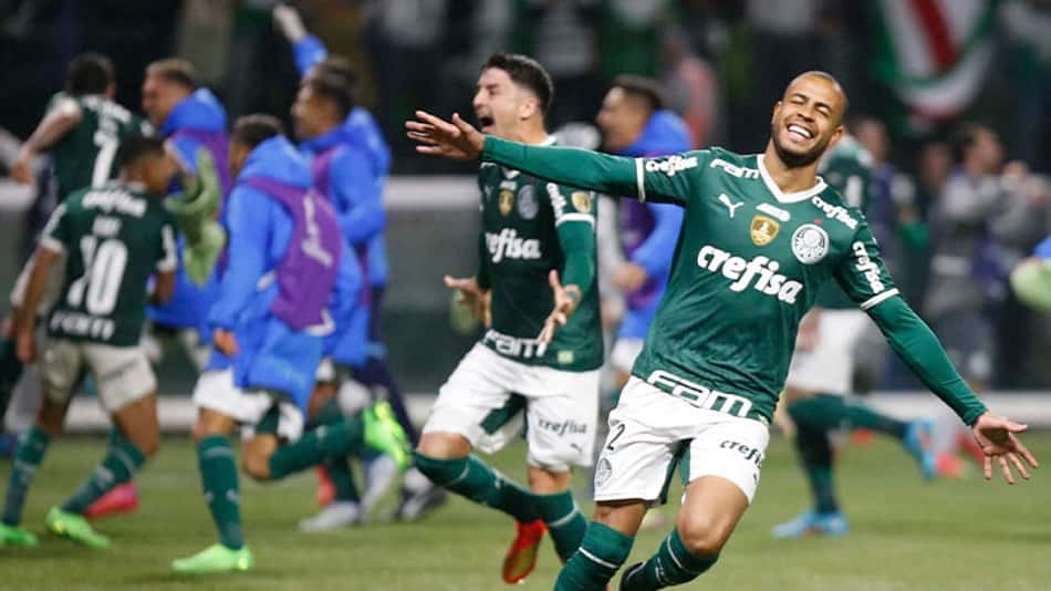 Com dois expulsos, Palmeiras segura empate no tempo normal e elimina o Atlético-MG nos pênaltis