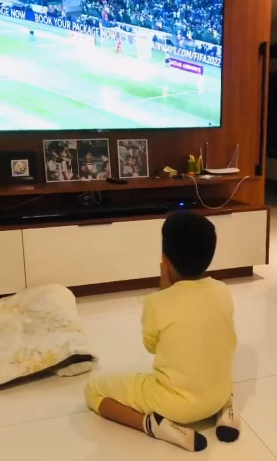 Emoção! Filho de Dudu vibra e chora com classificação do Palmeiras