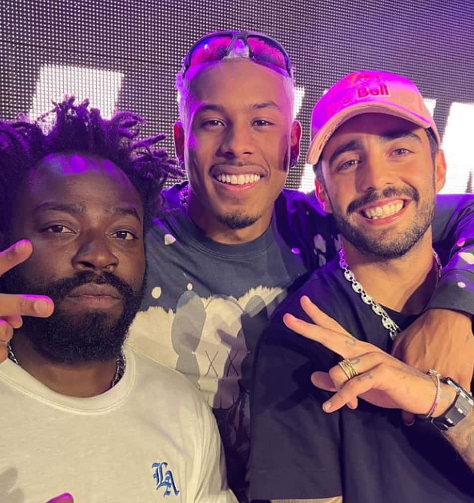 Pedro Scooby comemora aniversário com amigos e fãs no Rio de Janeiro