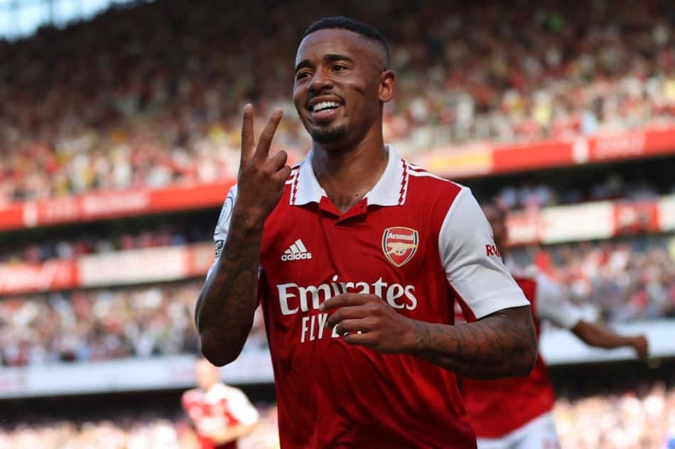 Arteta, técnico do Arsenal, enaltece partida de Gabriel Jesus e detalha clima no vestiário após vitória