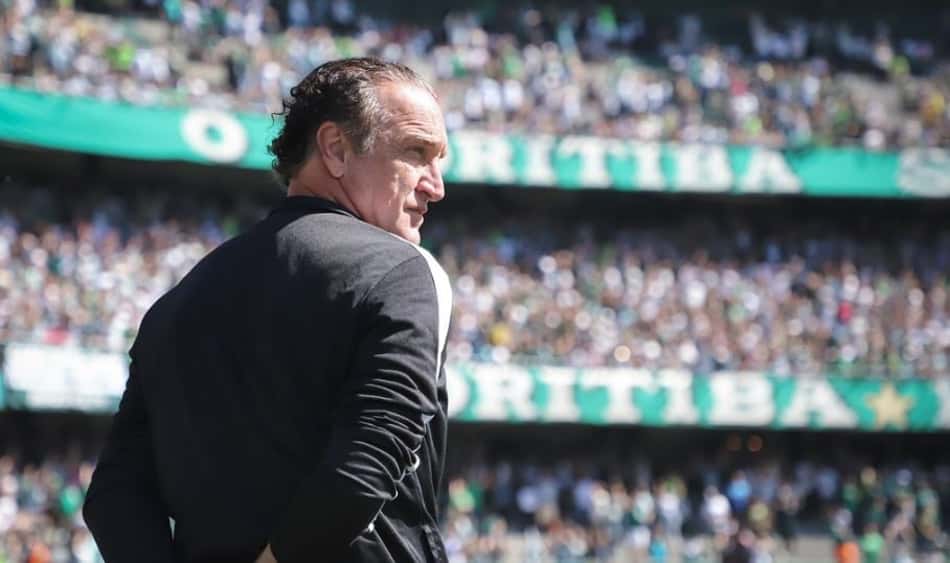Após vitória sobre o Coritiba, Cuca critica Palmeiras: 'Meu time propõe o jogo'