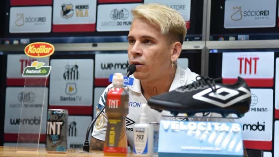 Soteldo comenta polêmicas após saída, interesse do São Paulo e novo status no Santos