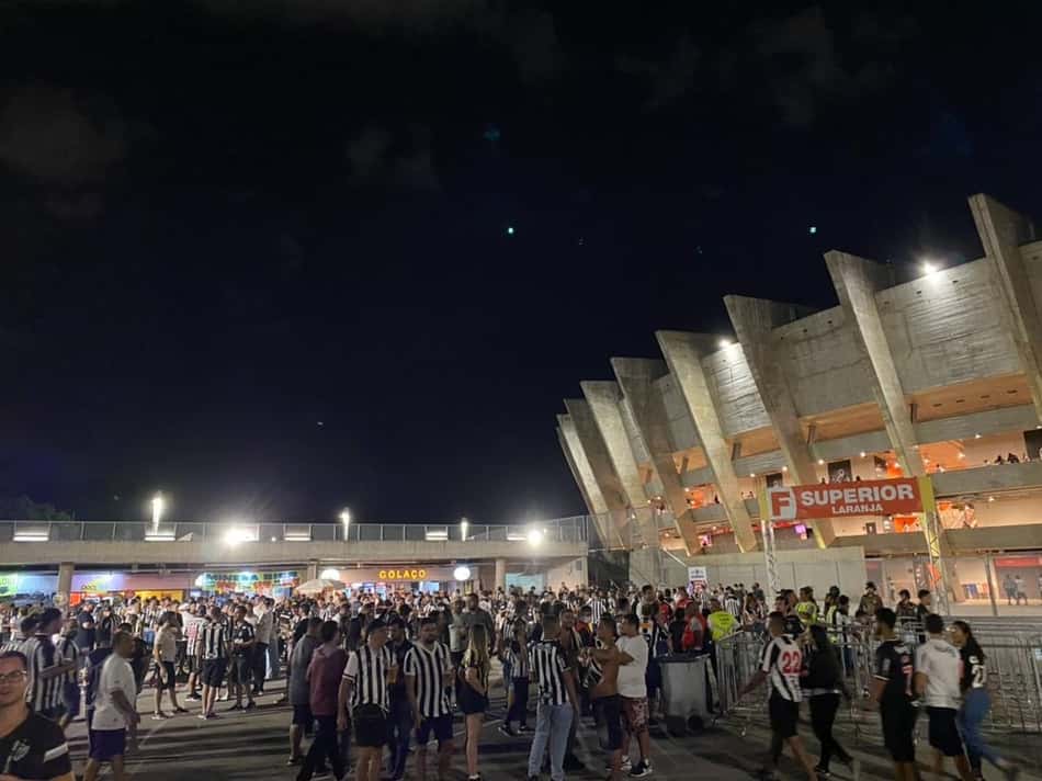 Partida entre Atlético-MG x Goiás terá capacidade reduzida por conta de show no Mineirão