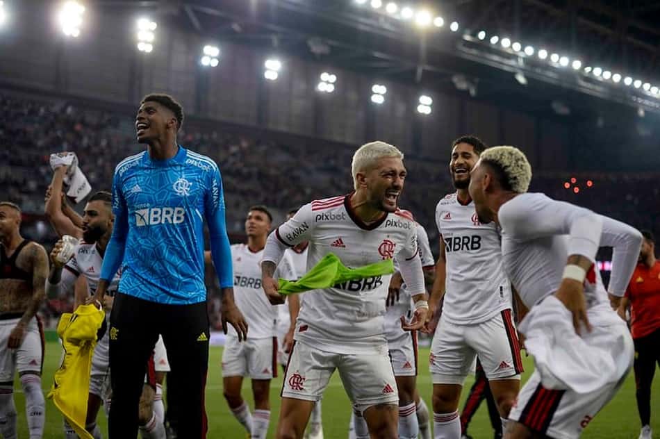 Flamengo cumpre segunda meta esportiva e supera valor milionário em premiação na temporada