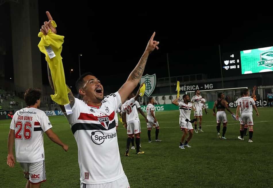 Contra Flamengo, São Paulo terá duelo de 'resilientes ainda vivos' nas três frentes de disputa