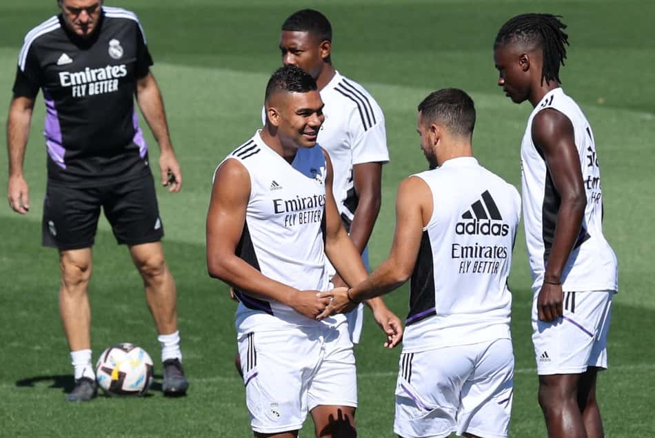 A caminho do Manchester United, Casemiro se despede de companheiros no Real Madrid