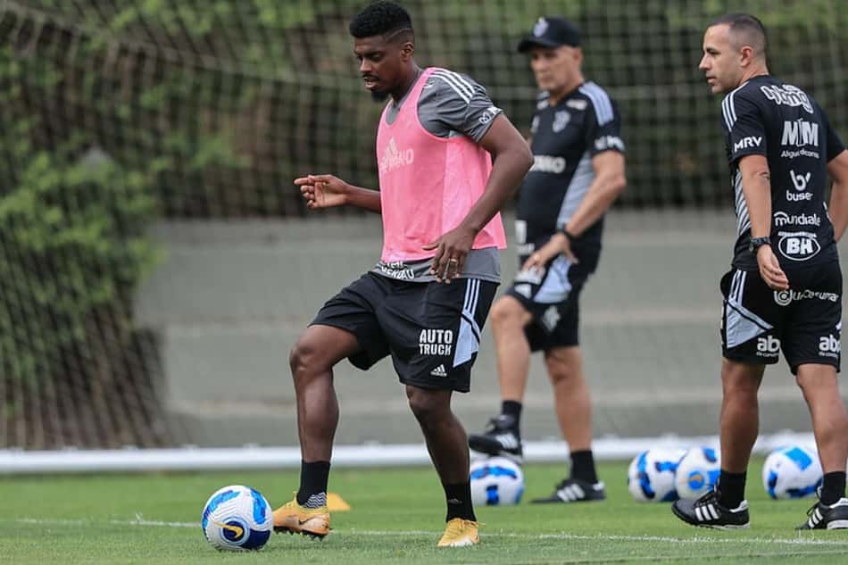Jemerson fala sobre frustração do elenco do Atlético-MG por má fase: 'clima de tristeza'