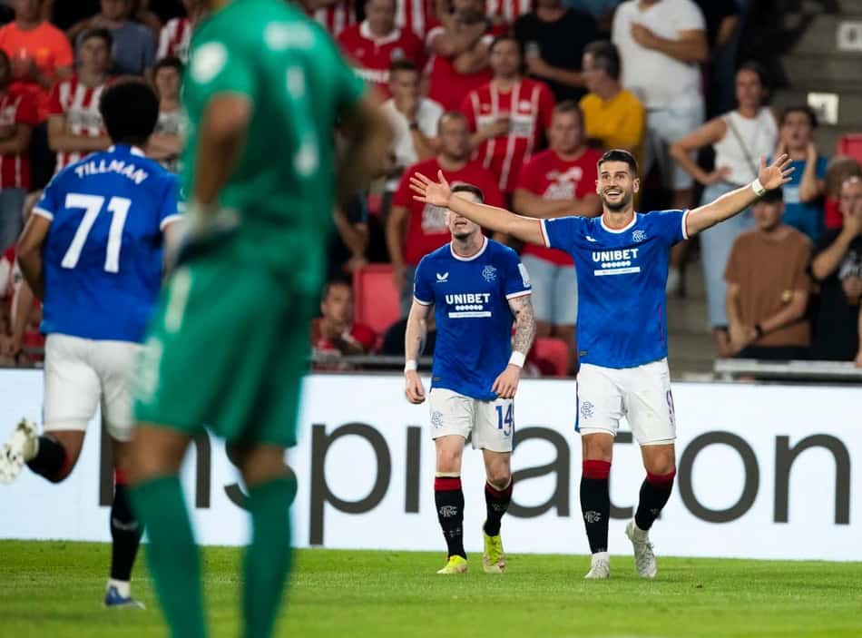 Rangers elimina o PSV no playoff e volta à fase de grupos da Champions League após 11 anos