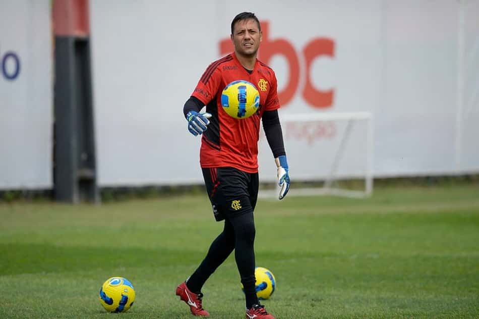 Diego Alves abre o jogo sobre saída do Flamengo e afirma: 'Não tem tristeza'