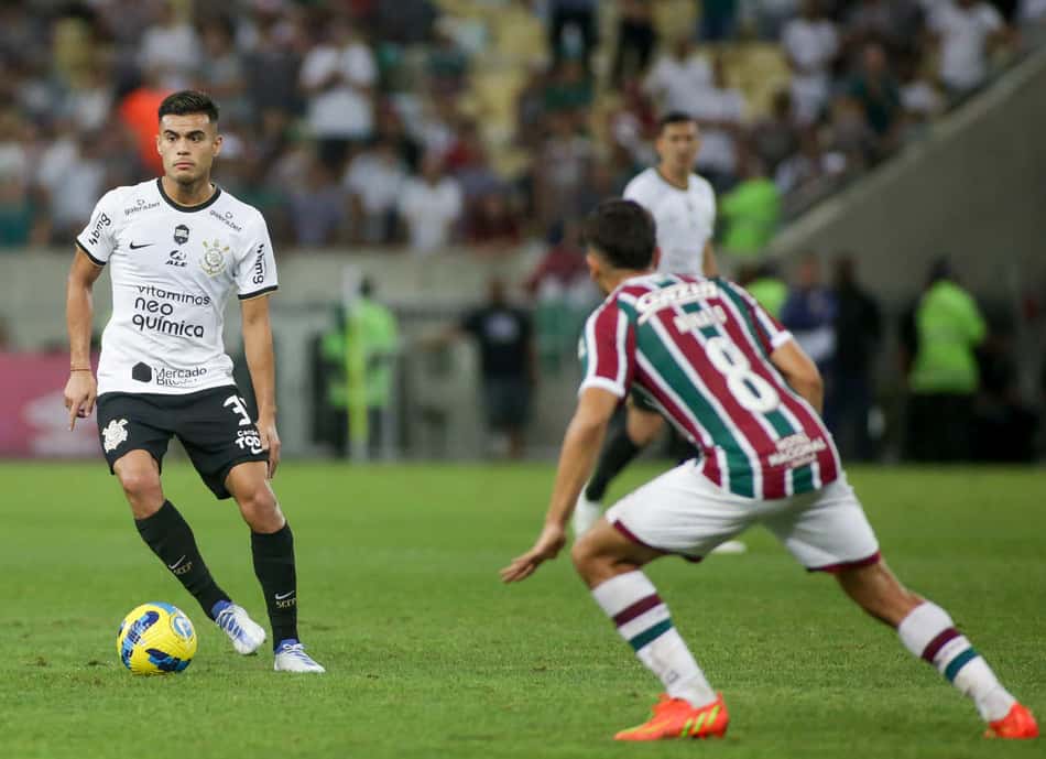 Fausto Vera ganha confiança de Vítor Pereira e se torna 'motorzinho' do Corinthians