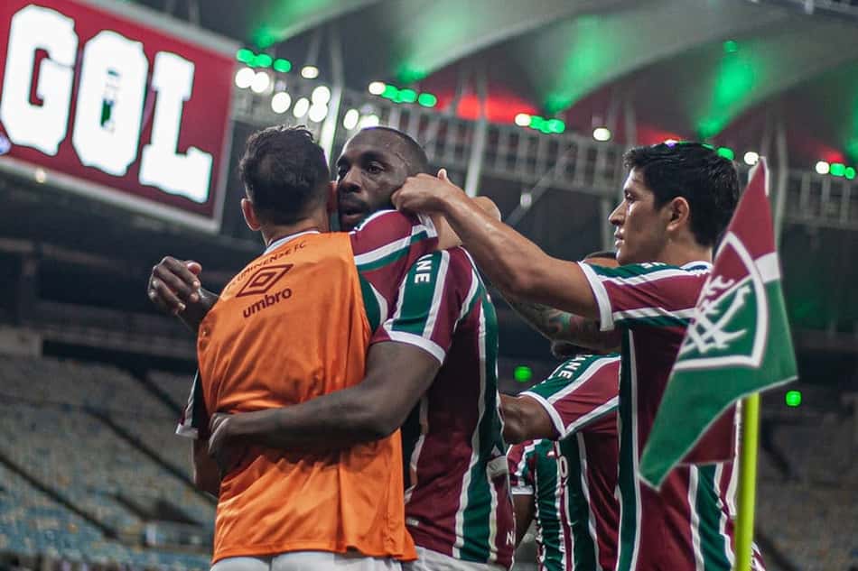 Fluminense bate de frente com líder e reafirma briga por título em 2022