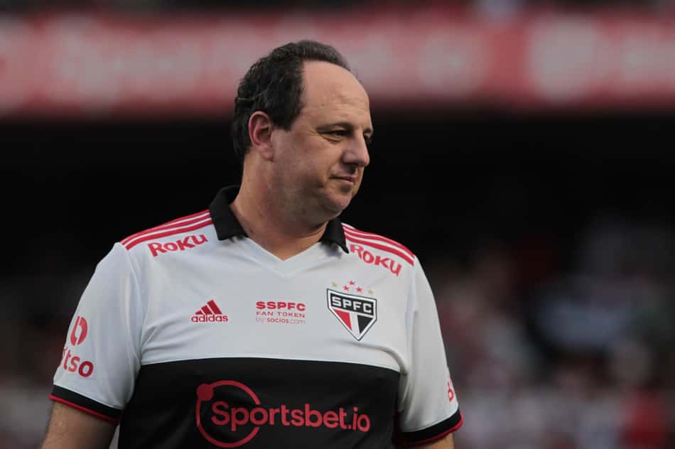Craque Neto, sobre Rogério Ceni: 'Se não fosse ídolo, São Paulo já teria mandado embora'