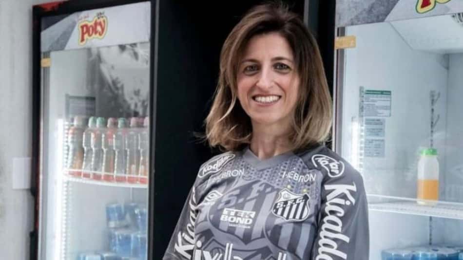 Santos recontrata nutricionista oito meses após demissão