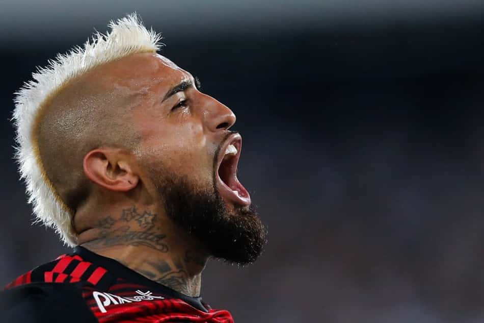 Vidal se declara ao Flamengo e sonha com título da Libertadores: 'Todos os dias me preparo para isso'