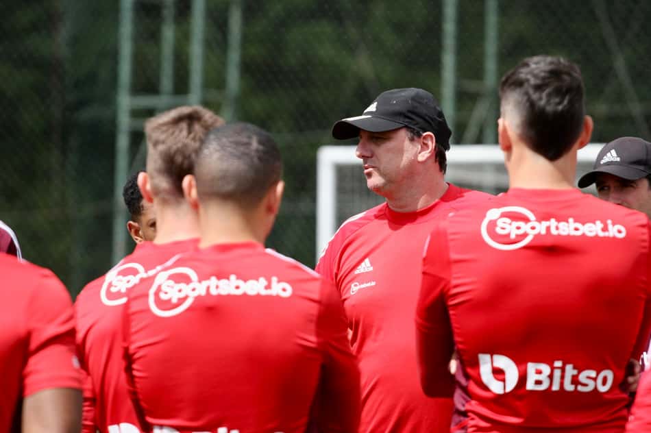 Com Antony confirmado no United, São Paulo se prepara para quitar dívidas com o elenco