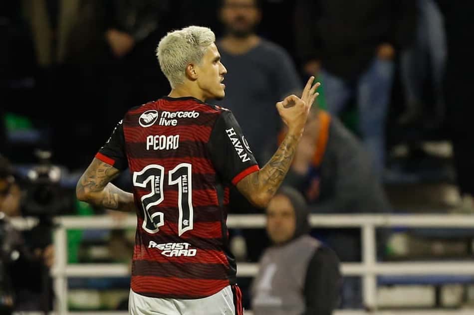 Pedro alcança ídolos do Flamengo, avança por seu melhor ano na carreira e torna óbvia decisão de Tite