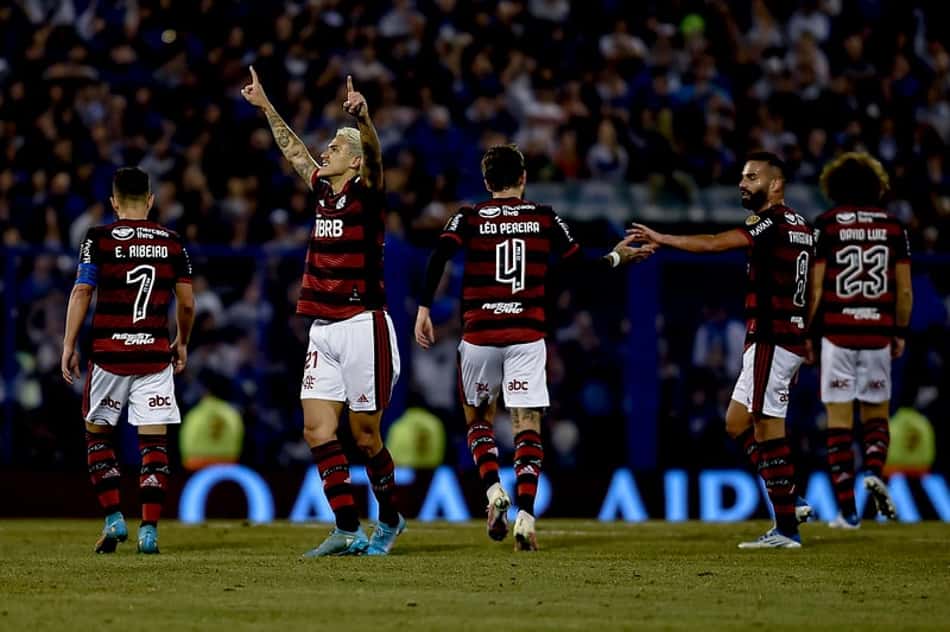 VÍDEO: Os gols da vitória do Flamengo sobre o Vélez Sarsfield na semifinal da Libertadores