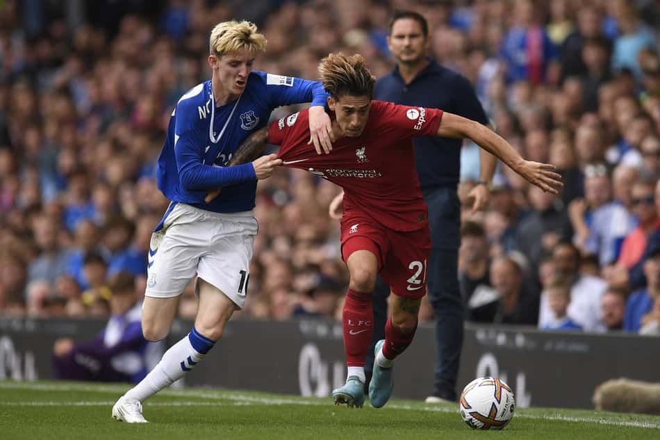 Em jogo movimentado, Everton e Liverpool empatam em clássico na Premier League