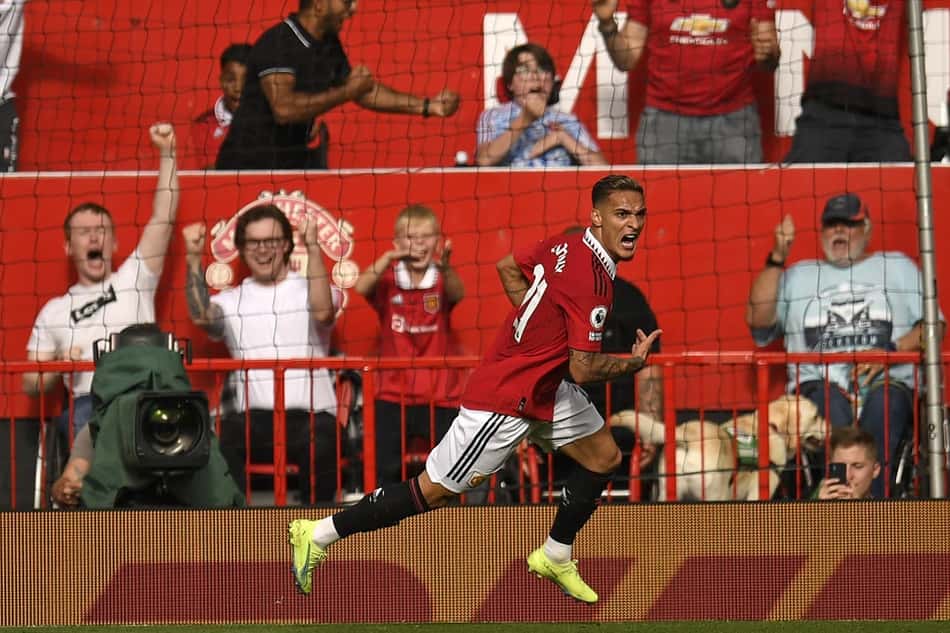 Antony marca na estreia, e Manchester United vence o Arsenal na Premier League