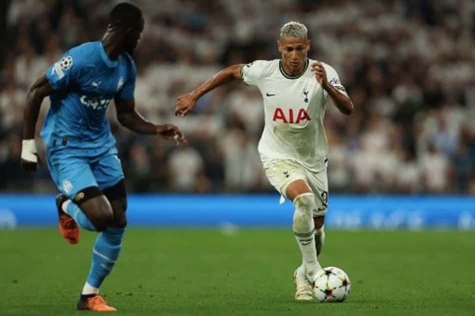 Emocionado, Richarlison fala sobre seus primeiros gols na Champions League: 'Sonhei com esse momento'
