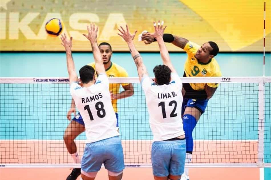 Brasil bate Argentina e avança à semifinal do Mundial