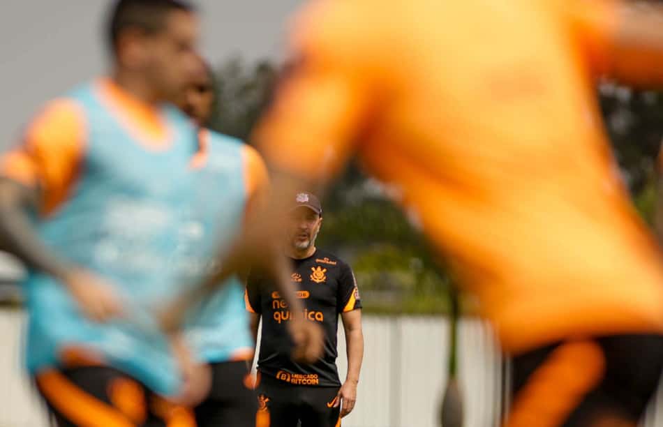 Poupar ou não? Corinthians vive dilema com clássico às vésperas de jogo decisivo