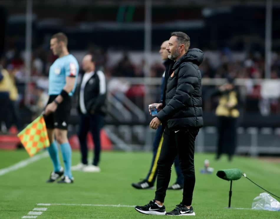 Vítor Pereira vê Corinthians melhor no Majestoso e fala que brigará por 'melhor classificação possível'