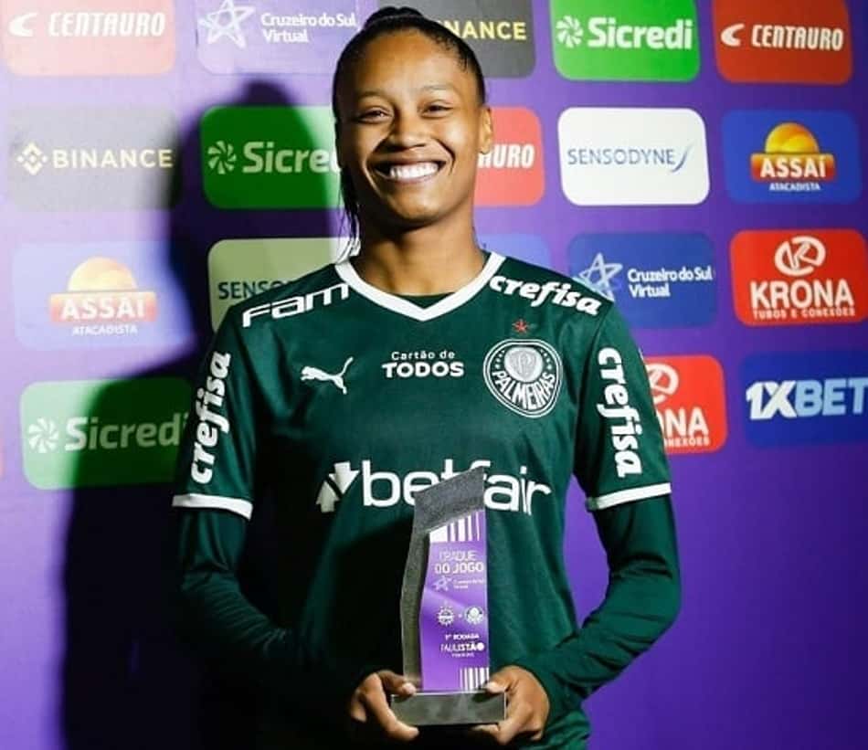 Ary Borges é eleita craque do jogo em goleada do Palmeiras e diz: 'Valorizem quem está aqui'
