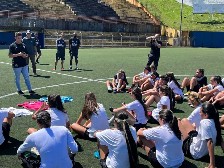 EC São Bernardo inova em categorias de base e prepara jovens para o mercado de trabalho