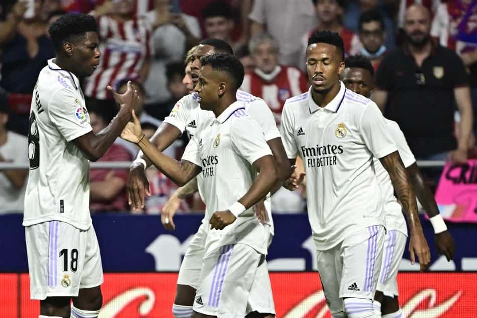 Vini Jr e Rodrygo 'bailam' na frente da torcida do Atlético de Madrid após gol do Real