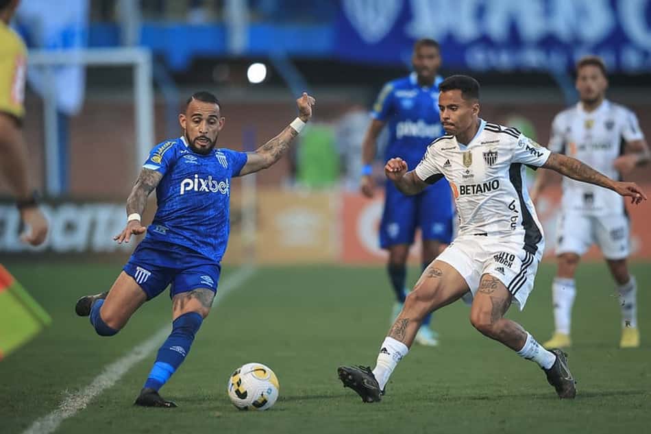 Atlético-MG vê chances de classificação para a Libertadores diminuírem após derrota