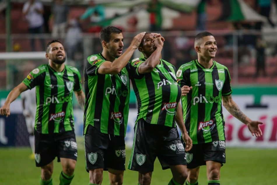 América - líder returno