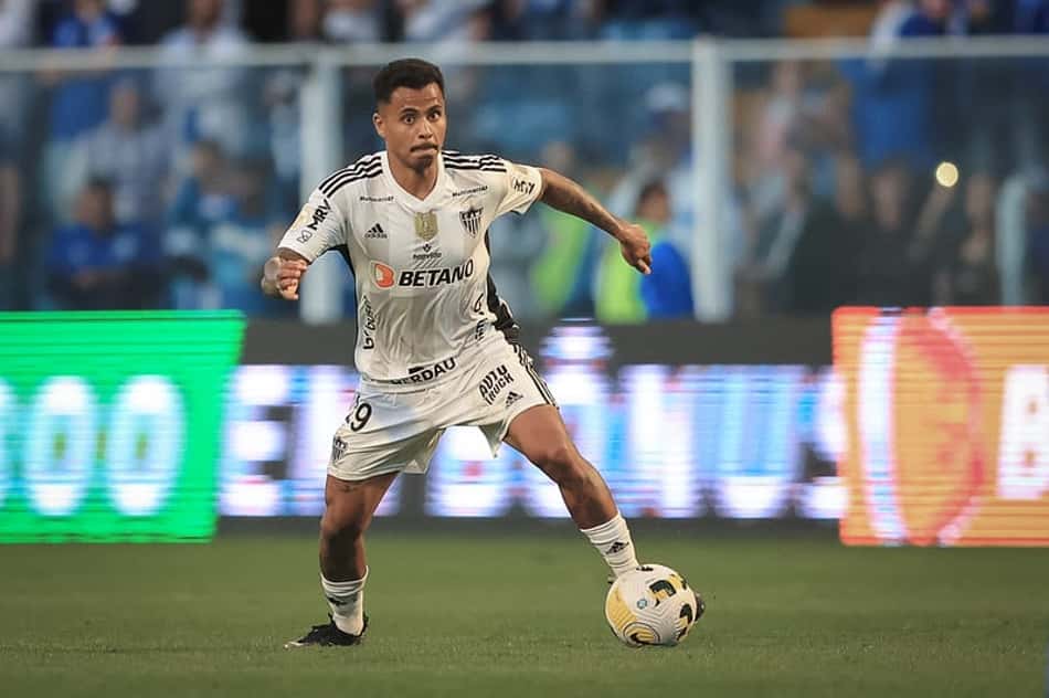 Em meio à má fase no Atlético-MG, Allan dispara: 'Estamos trabalhando mais do que ano passado'