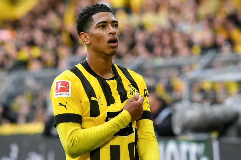 Bellingham, alvo do Real Madrid, é eleito melhor jogador da Bundesliga