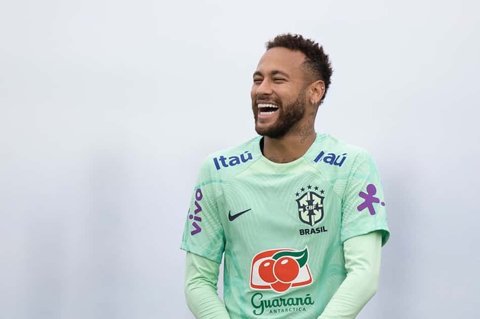 Estrelas do futebol se unem à campanha 'Futebol Une o Mundo', da Fifa
