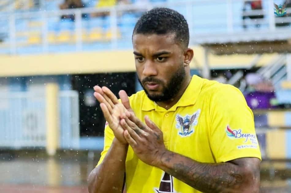 Pedro Augusto revela como é a experiência de atuar no futebol da Tailândia