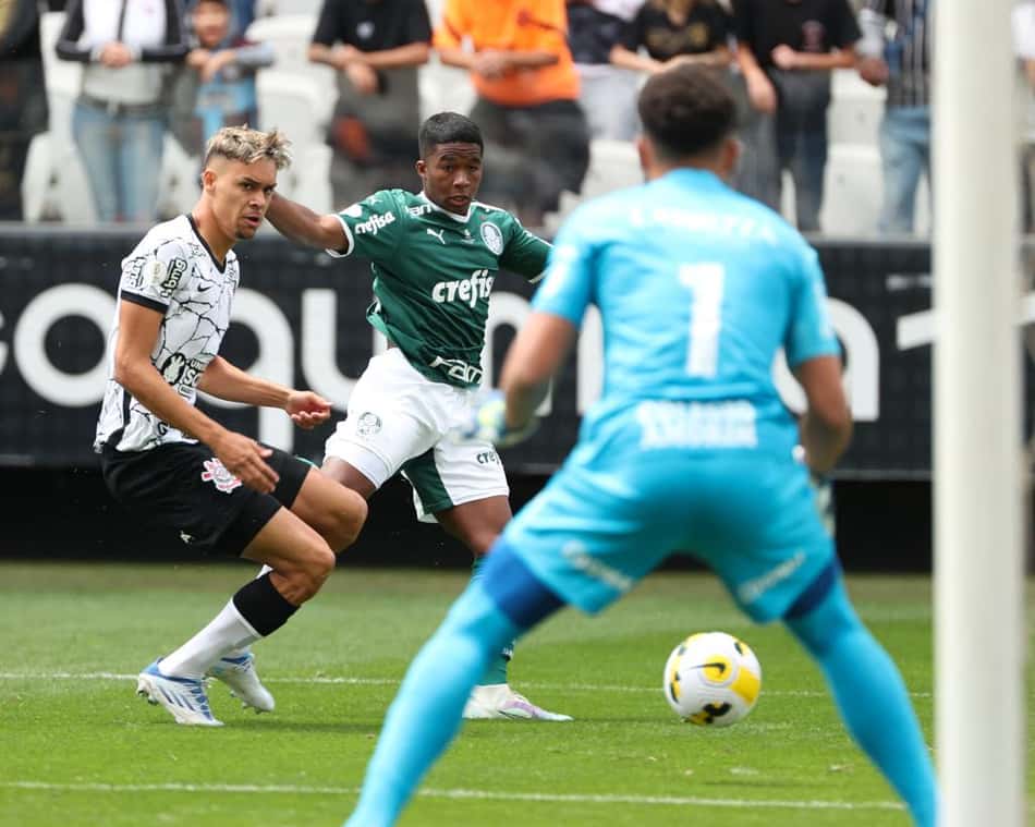 Web exalta Endrick após vitória do Palmeiras sobre o Corinthians na final do Brasileirão sub-20