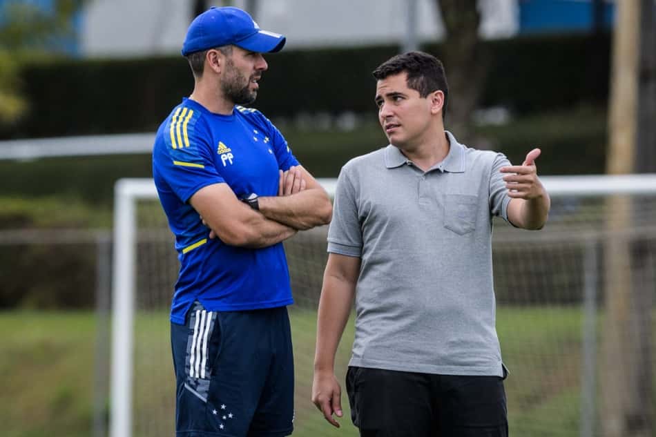 Pedro Martins afirma que Cruzeiro tem reforços 'encaminhados' para a próxima temporada