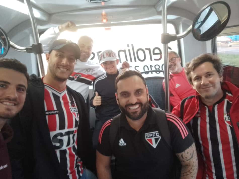 Torcedores São Paulo aeroporto Buenos Aires