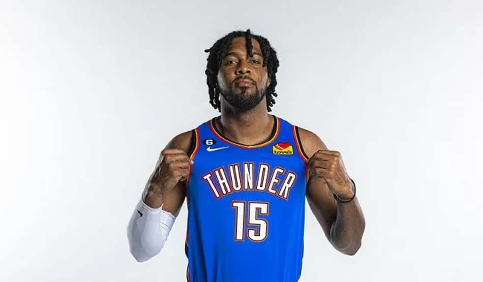 Rockets e Thunder fecham troca com oito jogadores