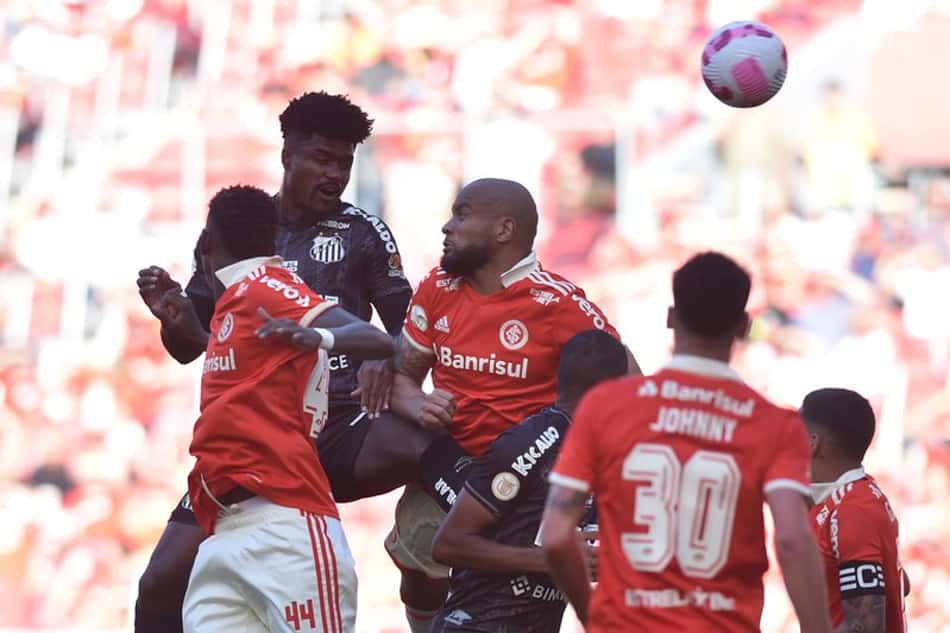 VÍDEO: os melhores momentos da vitória do Internacional sobre o Santos pelo Brasileiro