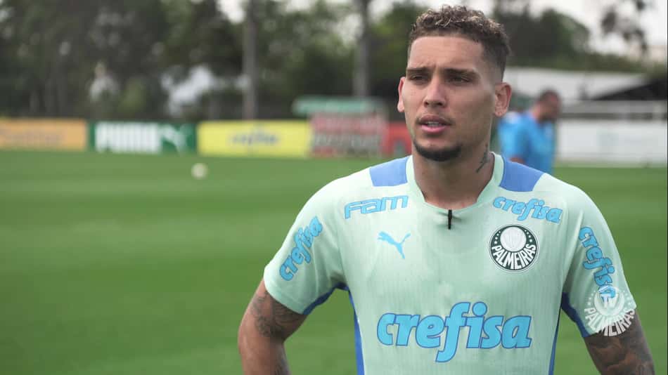 Rafael Navarro se diz mais adaptado ao Palmeiras e projeta reencontro com o Botafogo: 'Jogo especial'