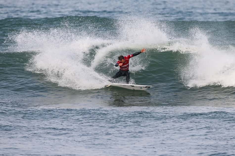 Mais cinco surfistas da América do Sul avançam no Challenger Series de Portugal