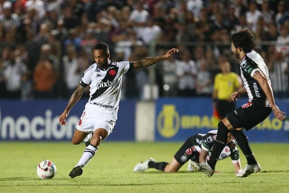 Alex Teixeira em Operário x Vasco, em e2022 (Foto: Daniel Ramalho/Vasco)
