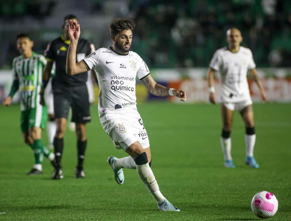 Yuri Alberto mostra frustração com erros de desatenção do Corinthians no Sul: 'O jogo estava ganho'