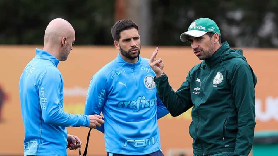 Comissão técnica de Abel Ferreira busca marca significativa pelo Palmeiras