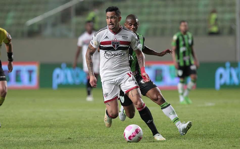 América-MG quer melhorar desempenho na temporada diante do São Paulo