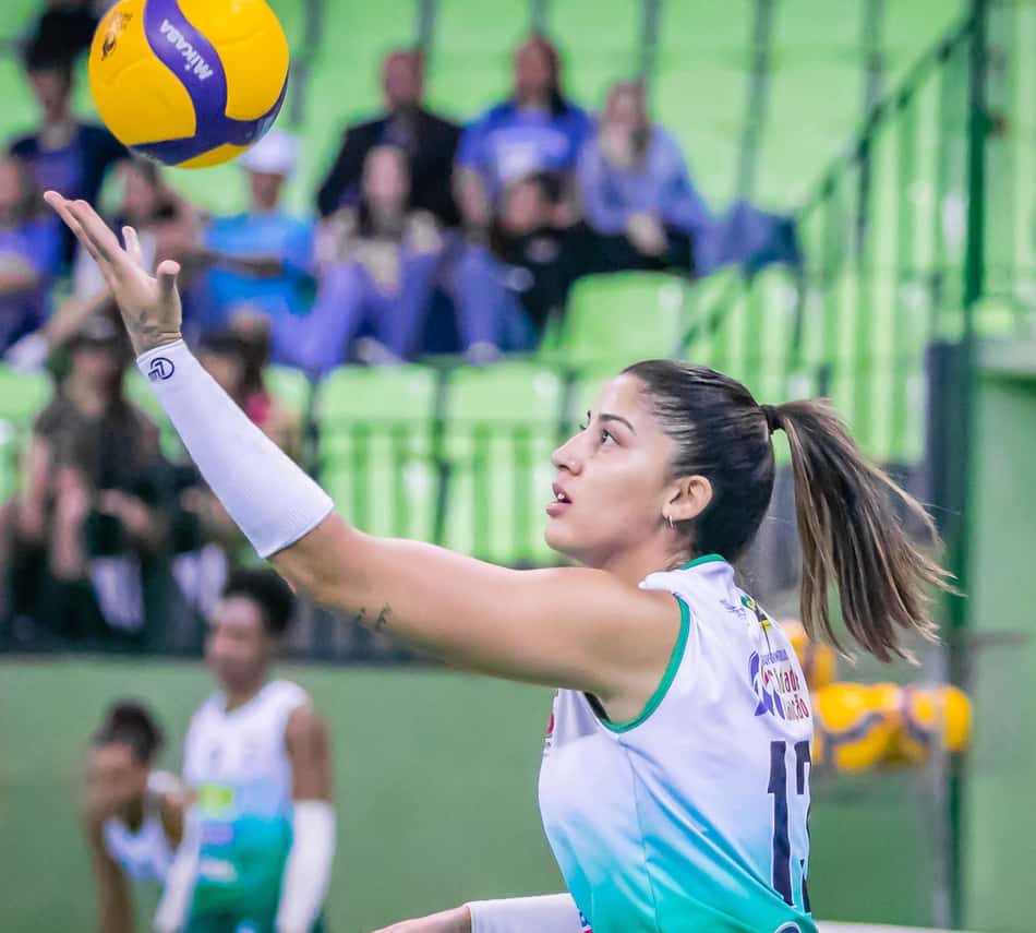 No vôlei, Francynne fecha com o Maringá em busca da volta por cima